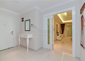 Трехкомнатная квартира в 150 метрах от моря