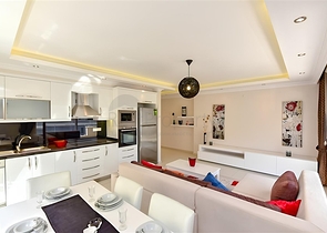 Трехкомнатная квартира в 150 метрах от моря