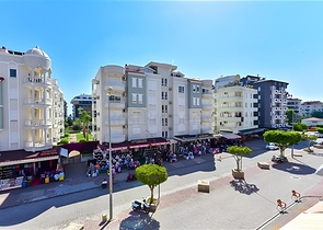 Трехкомнатная квартира в 150 метрах от моря