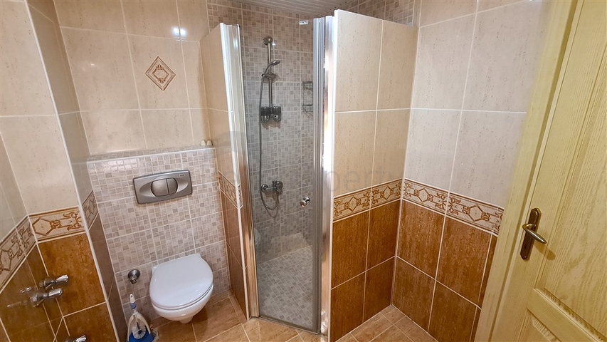 Квартира 1+1 большой площади в центре Алании