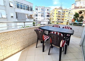 Квартира 1+1 большой площади в центре Алании