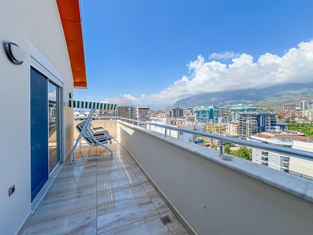 Пентхаус 3+1 с видом на море