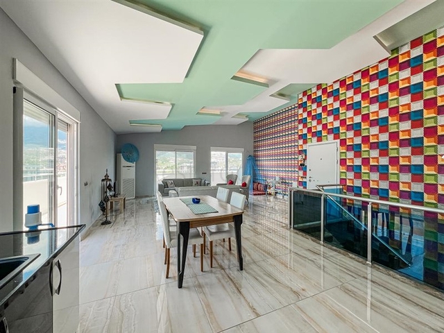 Пентхаус 3+1 с видом на море