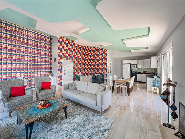 Пентхаус 3+1 с видом на море