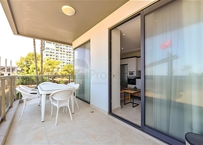 Квартира планировкой 2+1 на первой береговой линии в Махмутлар