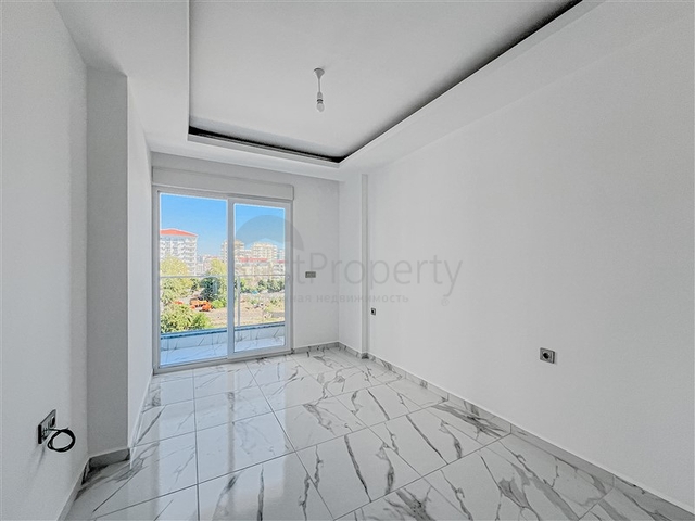 Трехкомнатная квартира в пешей доступности от моря