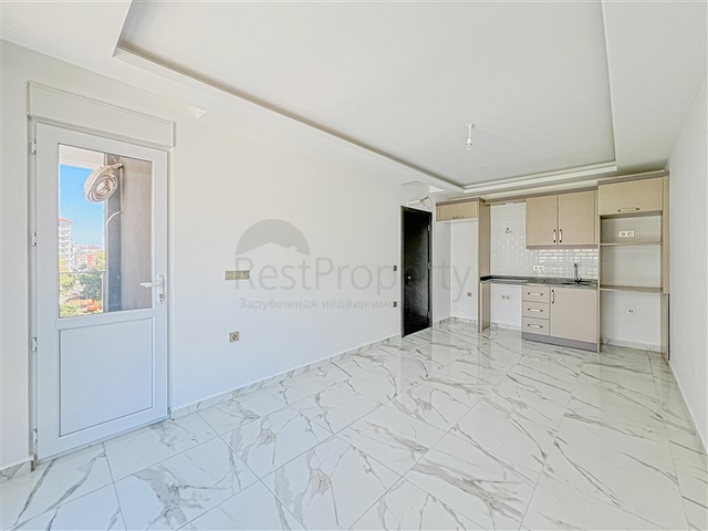 Трехкомнатная квартира в пешей доступности от моря