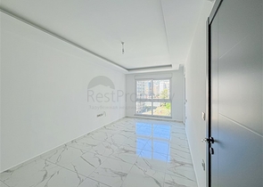 Трехкомнатная квартира в пешей доступности от моря