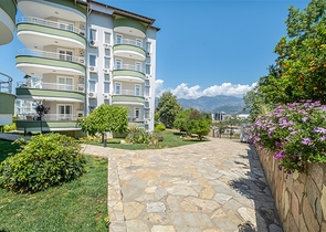 Просторная квартира в районе Оба