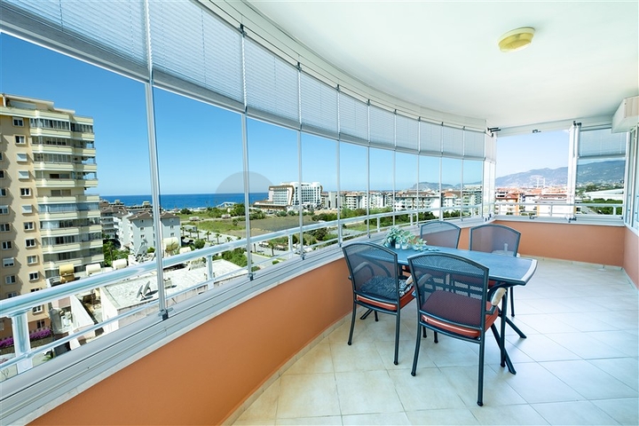 Уютная трехкомнатная квартира с захватывающим видом