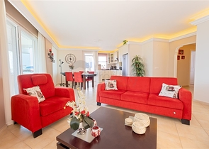 Уютная трехкомнатная квартира с захватывающим видом