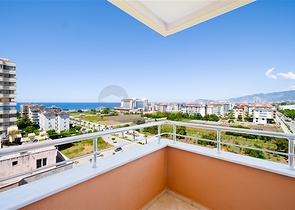 Уютная трехкомнатная квартира с захватывающим видом