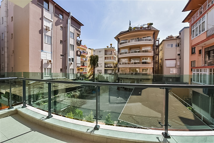 Квартира 2+1 в комплексе премиум класса в центре Алании 