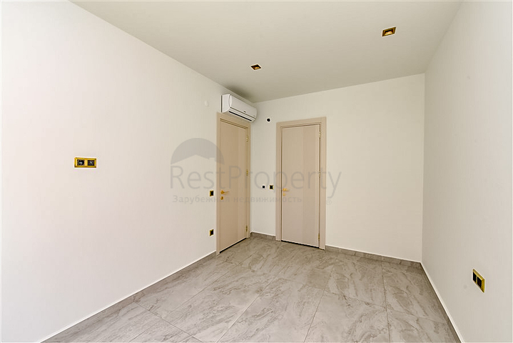 Квартира 2+1 в комплексе премиум класса в центре Алании 