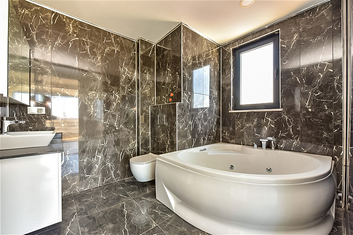 Просторный пентхаус 3+2 в районе Махмутлар