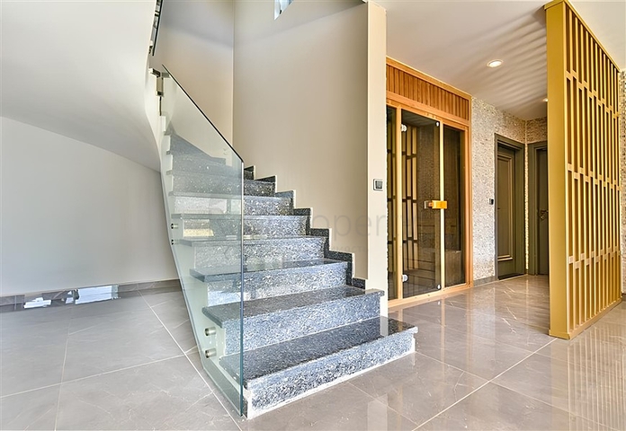 Вилла с видом на Средиземное море и Аланийскую крепость