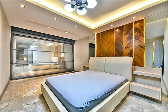 Вилла с видом на Средиземное море и Аланийскую крепость