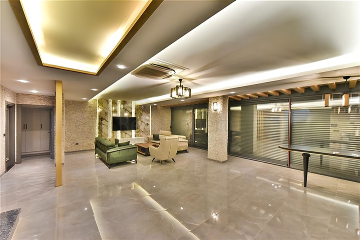 Вилла с видом на Средиземное море и Аланийскую крепость