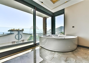 Вилла с видом на Средиземное море и Аланийскую крепость