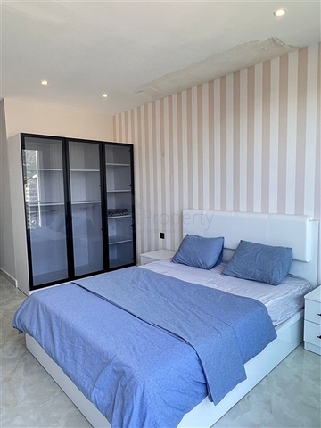 Трехкомнатная квартира в 20 м от моря