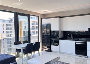 Трехкомнатная квартира в 20 м от моря