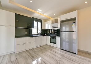 Квартира 2+1 с отдельной кухней в 50 метрах от моря в центре Алании