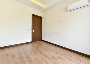 Квартира 2+1 с отдельной кухней в 50 метрах от моря в центре Алании