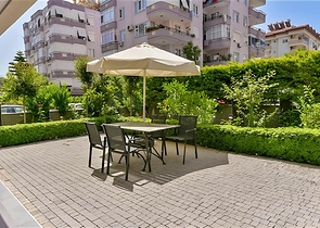 Квартира 2+1 с отдельной кухней в 50 метрах от моря в центре Алании