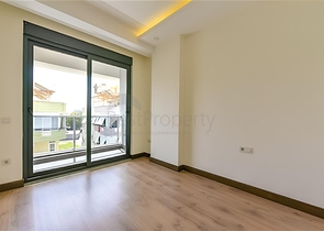 Квартира 2+1 с отдельной кухней в 50 метрах от моря в центре Алании