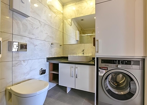 Квартира 2+1 с отдельной кухней в 50 метрах от моря в центре Алании