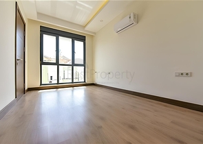 Квартира 2+1 с отдельной кухней в 50 метрах от моря в центре Алании