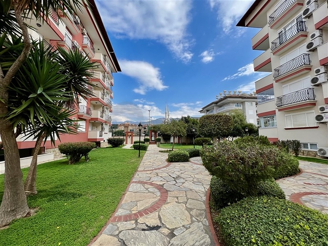 Квартира в открытом под ВНЖ районе в 600 метрах до моря