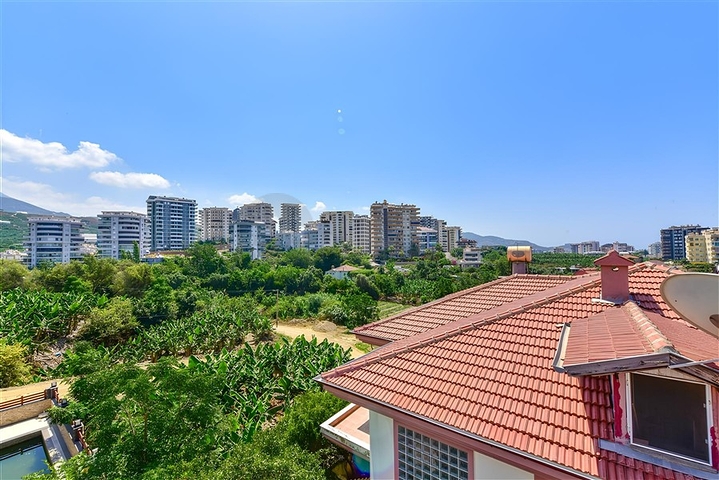 Просторная вилла в Махмутларе- идеальный выбор для большой семьи