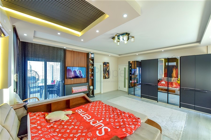 Просторная вилла в Махмутларе- идеальный выбор для большой семьи