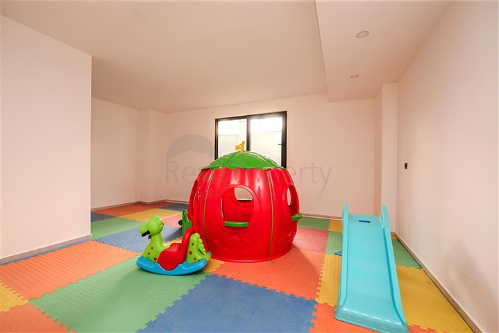 Двухкомнатная квартира в новом комплексе в центре Алании