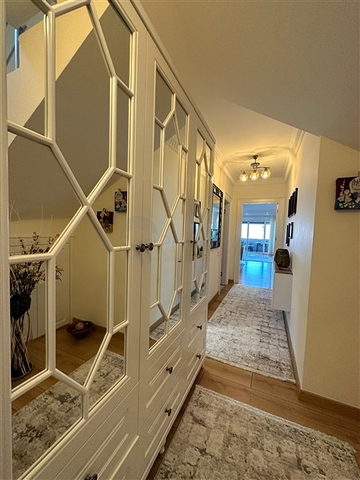 Вилла в центральной части Алании с видом на море