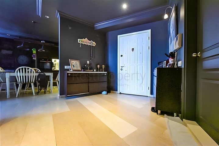 Светлая просторная квартира в районе Тосмур