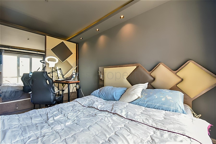 Светлая просторная квартира в районе Тосмур