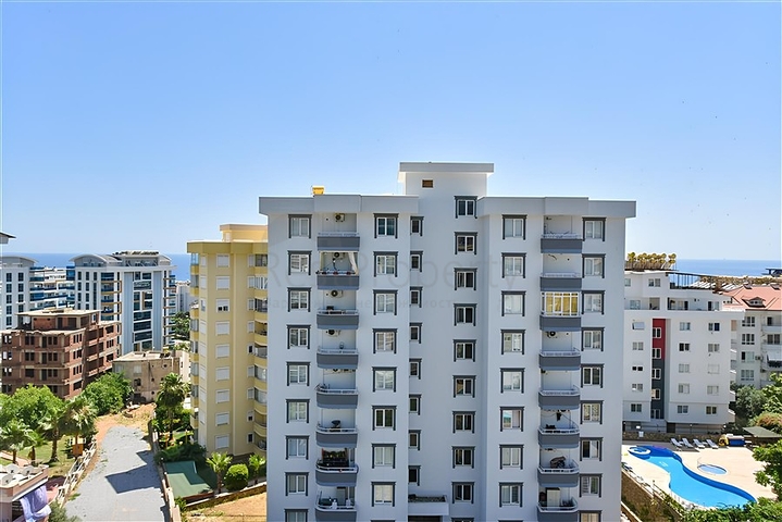 Светлая просторная квартира в районе Тосмур