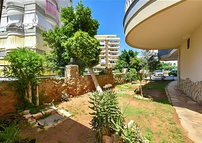 Светлая просторная квартира в районе Тосмур