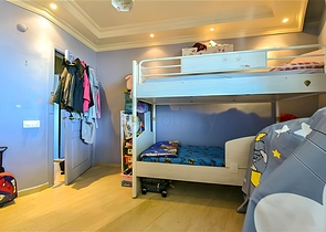 Светлая просторная квартира в районе Тосмур