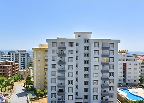 Светлая просторная квартира в районе Тосмур