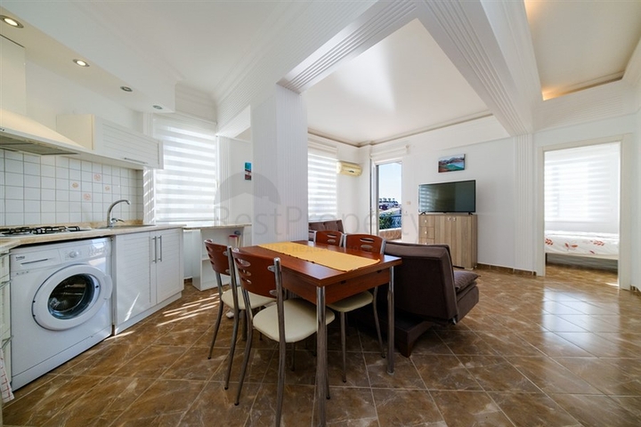 Меблированная квартира 1+1 в центре Алании