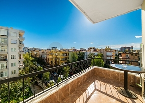 Меблированная квартира 1+1 в центре Алании