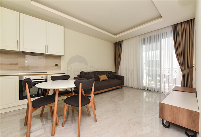 Двухкомнатная квартира в новом комплексе в районе Клеопатра