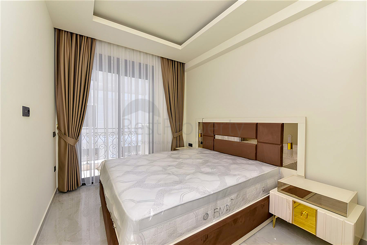 Двухкомнатная квартира в новом комплексе в районе Клеопатра