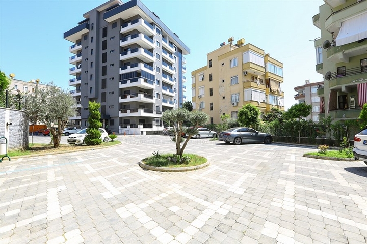 Квартира планировкой 3+1 с отдельной кухней в центральной части Алании