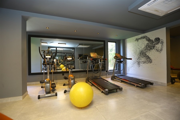 Квартира планировкой 3+1 с отдельной кухней в центральной части Алании