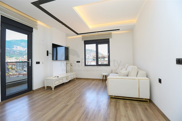 Квартира планировкой 3+1 с отдельной кухней в центральной части Алании