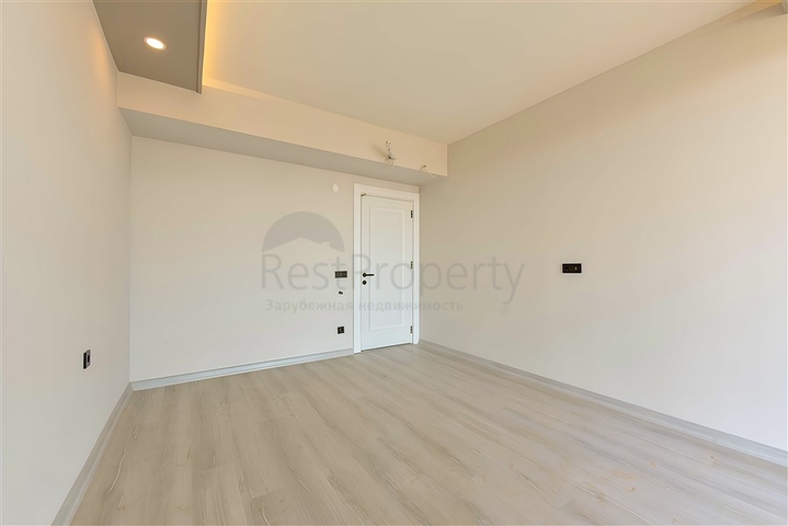 Трехкомнатный пентхаус в новом комплексе с видом на море